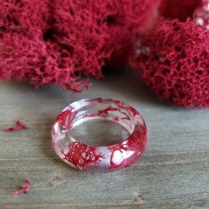 Blood Red Moss Resin Ring- Red Moss Resin Jewelry- Resin Rings- Dried Moss- Moss